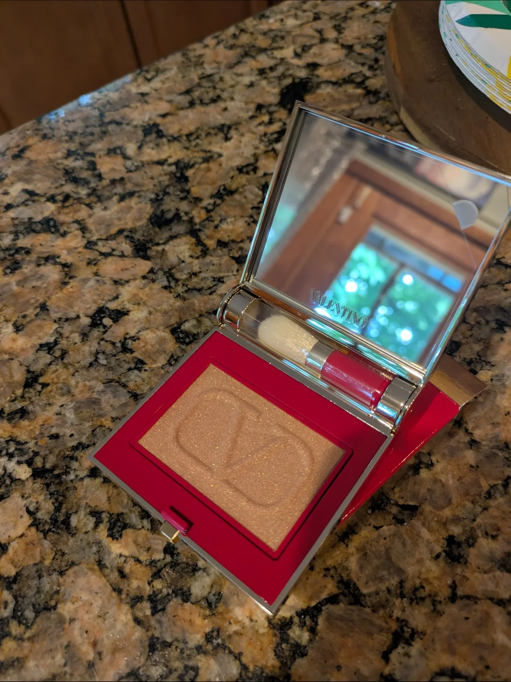 Valentino eye2cheek compact